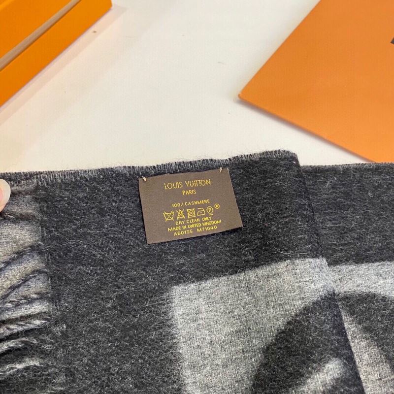 Louis Vuitton Scarf